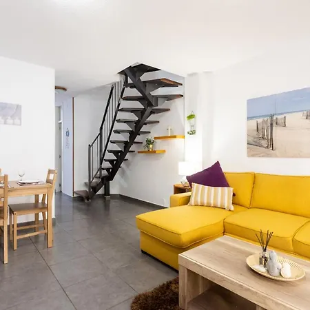 Home2book Duplex Beach&wifi *